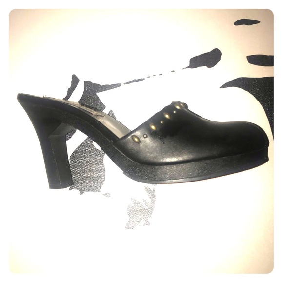 5/$25 💗 Erica Brooke Heeled Clogs - Picture 1 of 8